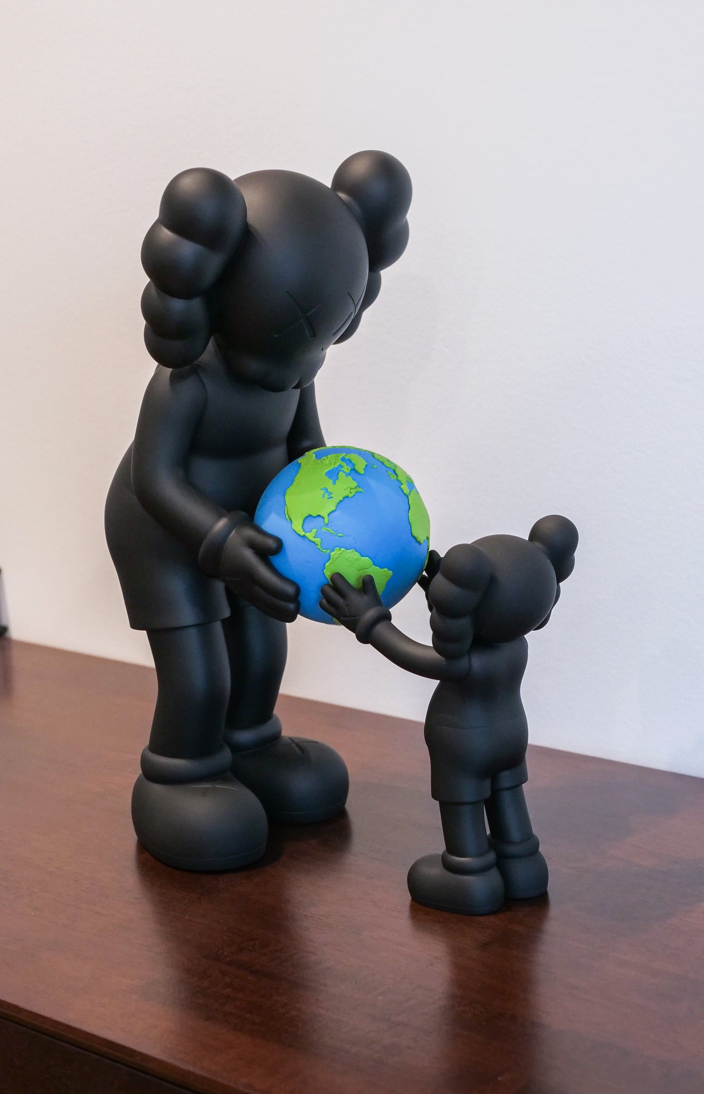 KAWS - THE PROMISE (BLACK)
